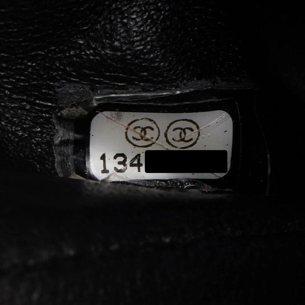 Refurbished Chanel Caviar Leather Classic Maxi Single Flap Bag - Reebelo Nederland