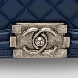 Refurbished Chanel Lambskin Small Boy Bag - Reebelo Nederland