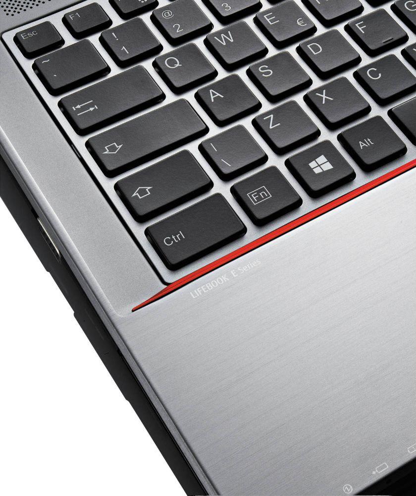 Refurbished Fujitsu LIFEBOOK E754 Notebook Laptop 15.6" - Reebelo Nederland