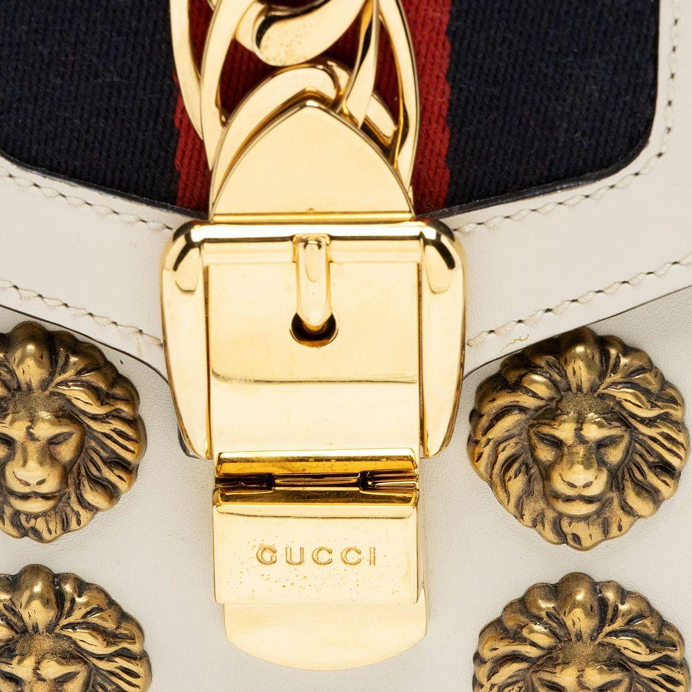 Refurbished Gucci Leather Animal Studs Sylvie Mini Satchel - Reebelo Nederland