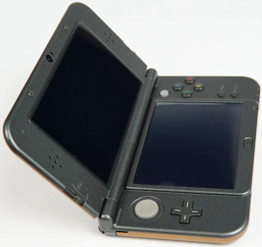 Refurbished Nintendo New 3DS XL Handheld Gaming Console - Reebelo Nederland