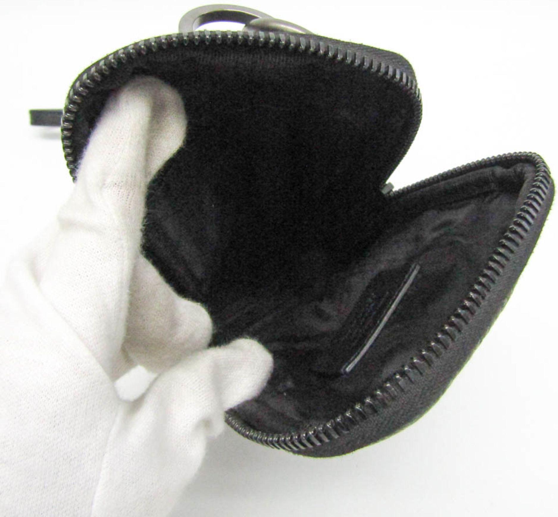 Refurbished Salvatore Ferragamo Leather Pouch - Reebelo Nederland