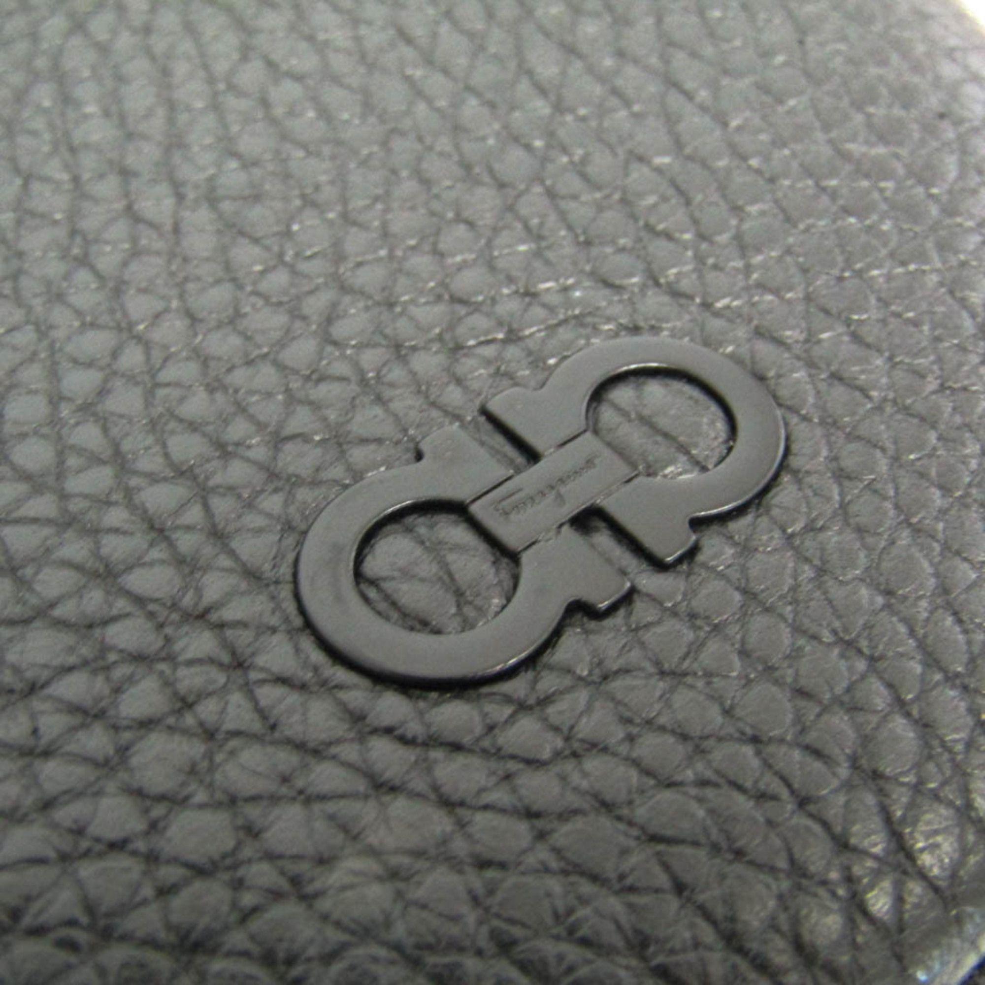 Refurbished Salvatore Ferragamo Leather Pouch - Reebelo Nederland
